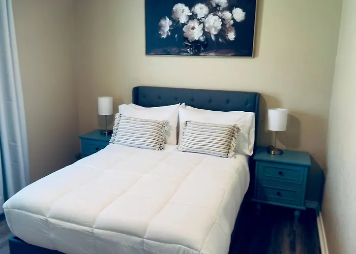 Holiday home Luxurious 4br Retreat | 10 Minutes From Hood
