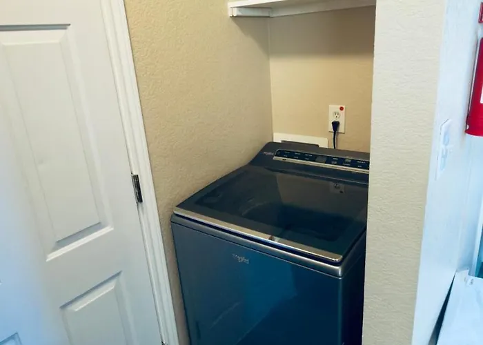 Luxurious 4br Retreat | 10 Minutes From Hood Holiday home *
